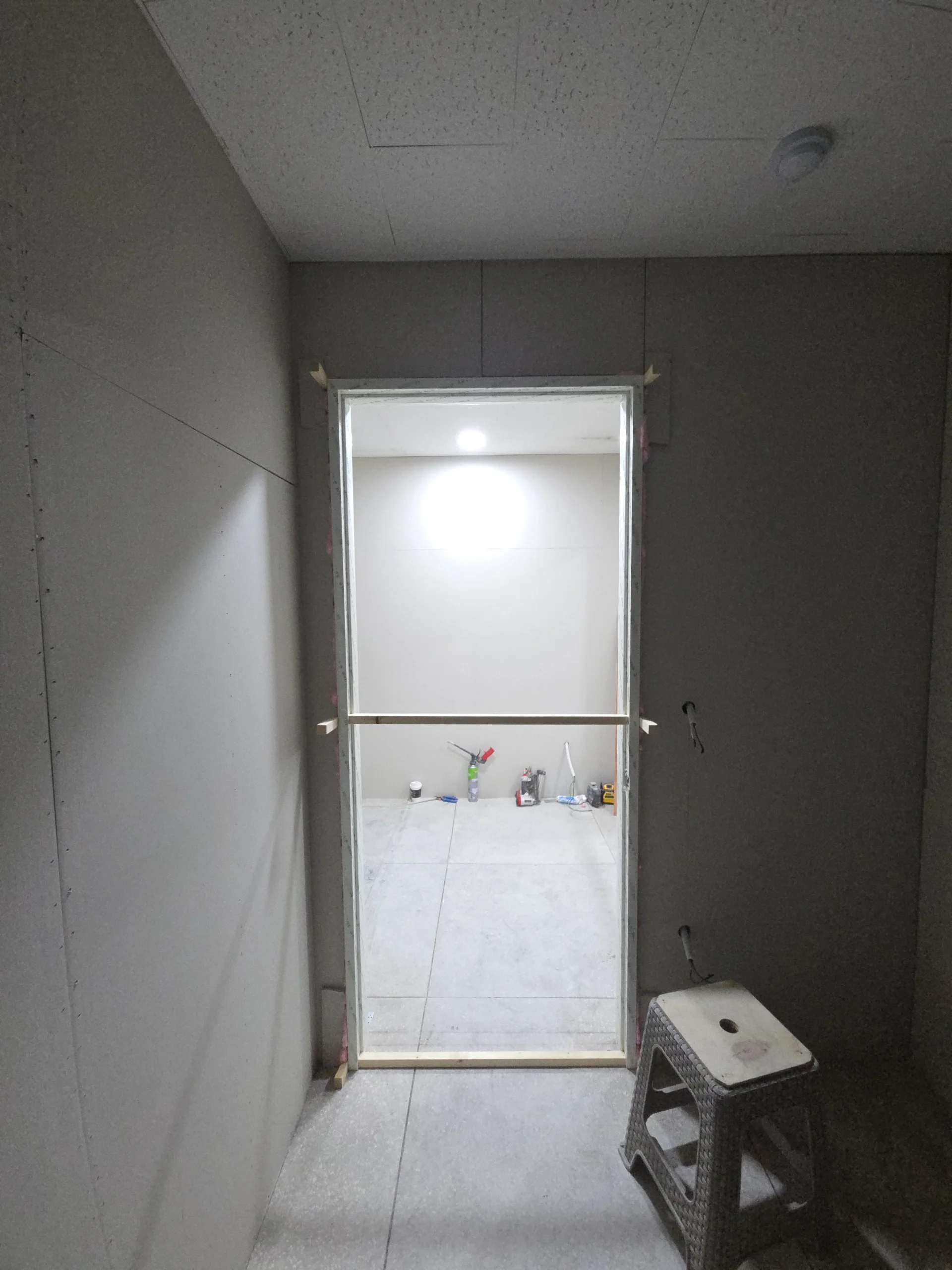 가벽 문틀문짝 설치 부속 교체·조정 실제 현장사진