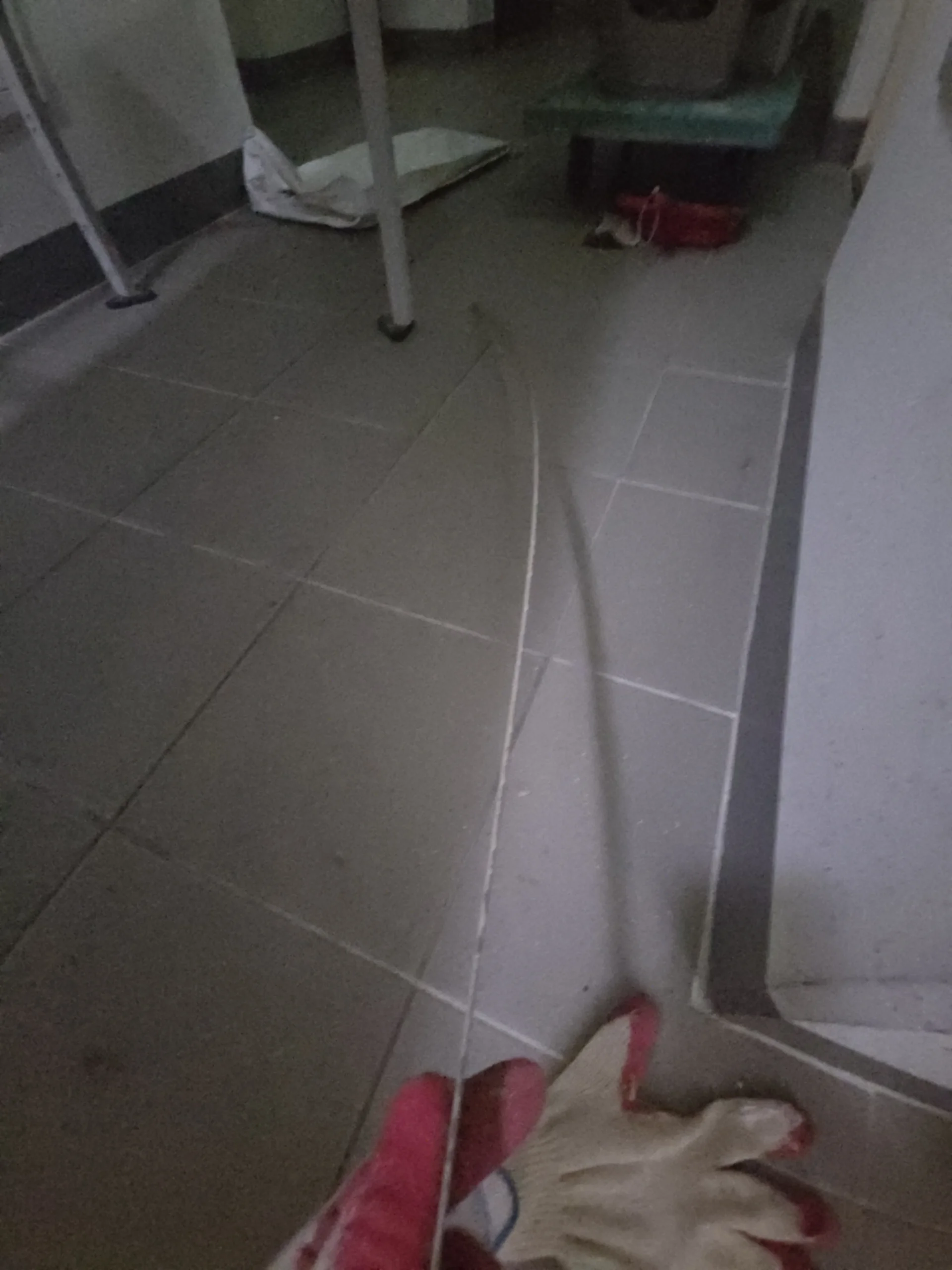 문짝 습기 부풀음 수리 작업 진행 과정 실제 현장사진